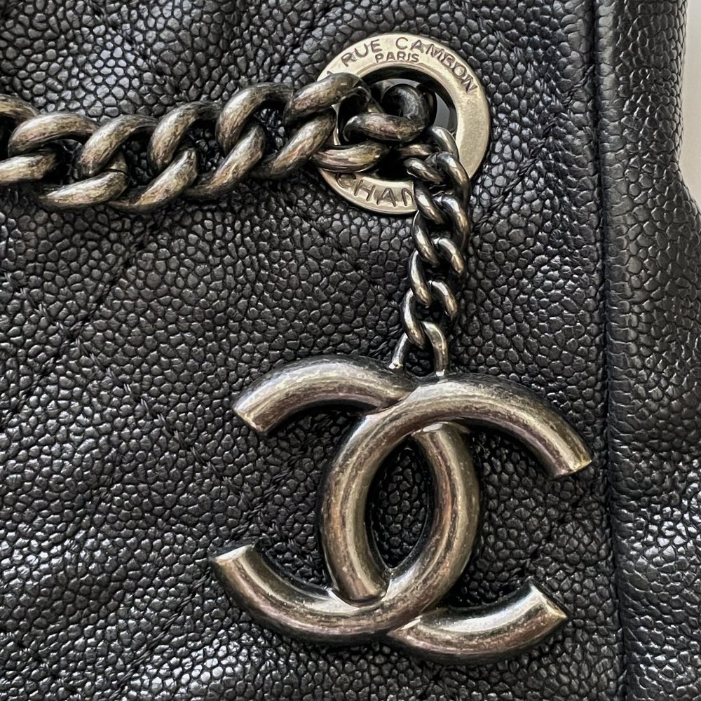 Chanel Caviar Quilted Foldover Shoulder Bag - Picture 2 of 11